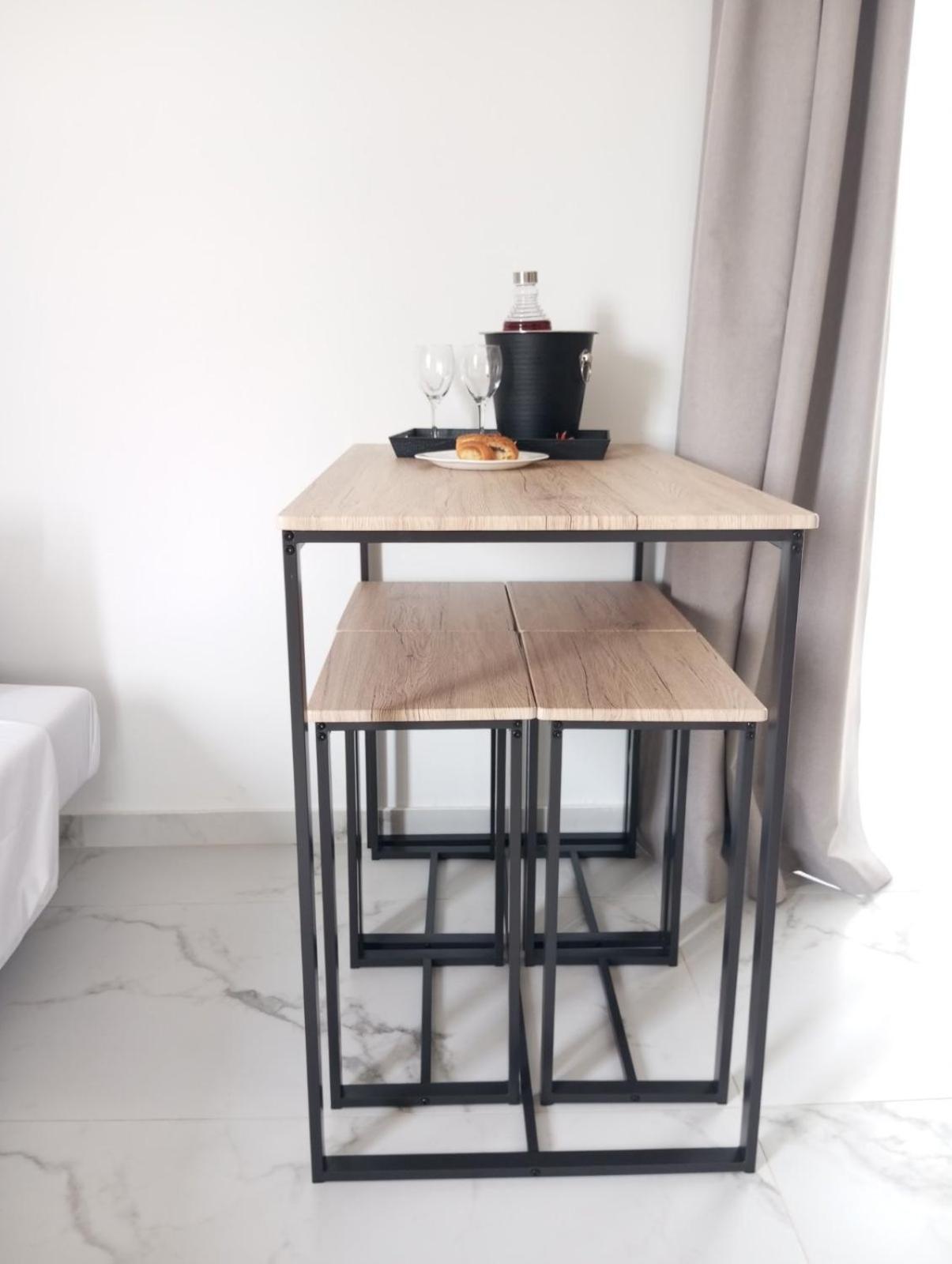 Three Charites Resort Гиалова Екстериор снимка